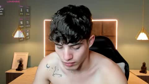 ALejoo Saenz online show from 20, 5, 2026