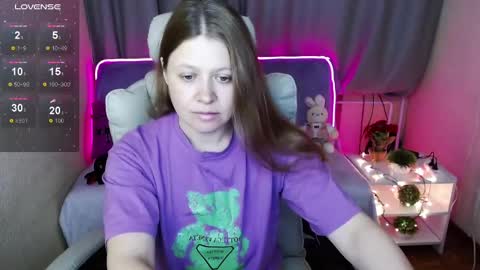 Snapshot of alekasamui chatting on 16, 12, 2024 Aleksa online show from 16, 12, 2024