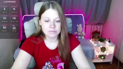 Snapshot of alekasamui chatting on 21, 12, 2024 Aleksa online show from 21, 12, 2024