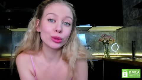 Snapshot of aleksa_cutie chatting on 21, 1, 2025 Next stream - 2 dec - online show from 21, 1, 2025