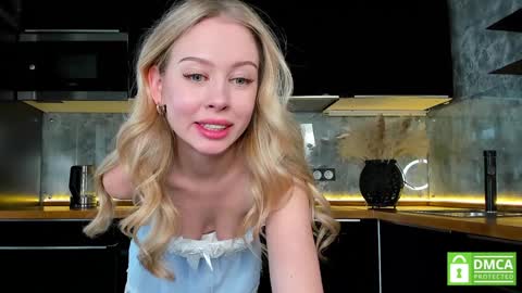 Snapshot of aleksa_cutie chatting on 25, 1, 2025 Next stream - 2 dec - online show from 25, 1, 2025