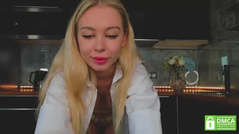 Snapshot of aleksa_cutie chatting on 3, 4, 2026 Next stream - 2 dec - online show from 3, 4, 2026