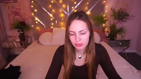 Snapshot of aleksaloree chatting on 8, 3, 2026 aleksaloree online show from 8, 3, 2026