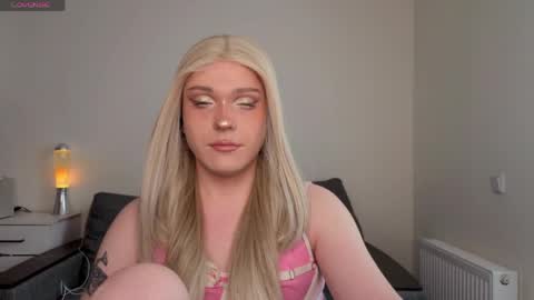 ALENA  INDEPENDENT MODEL online show from 10, 4, 2026