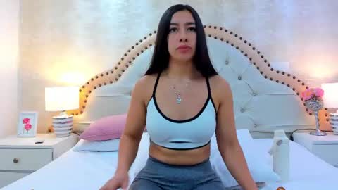 Snapshot of alenacoleman chatting on 5, 7, 2026 ALENA online show from 5, 7, 2026