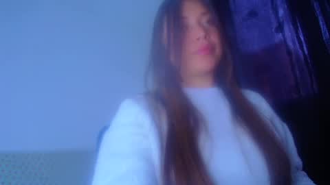 QUEEN OFF MILk  IM BACK  15 NOV online show from 17, 9, 2025