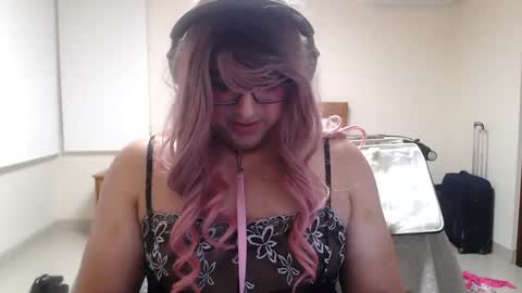 Snapshot of alessalindo840 chatting on 13, 1, 2025 AlessaBabyGirl840 online show from 13, 1, 2025
