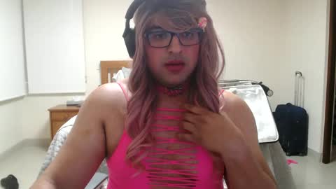 Snapshot of alessalindo840 chatting on 13, 1, 2025 AlessaBabyGirl840 online show from 13, 1, 2025