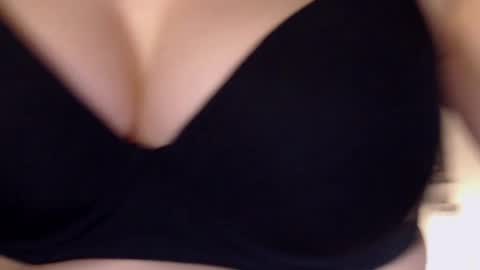 Sandra online show from 18, 2, 2025