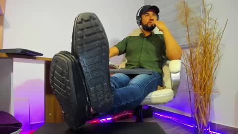 Snapshot of alessandro__wye chatting on 3, 12, 2024 ALESSANDRO WYE online show from 3, 12, 2024