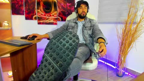 Snapshot of alessandro__wye chatting on 7, 1, 2025 ALESSANDRO WYE online show from 7, 1, 2025