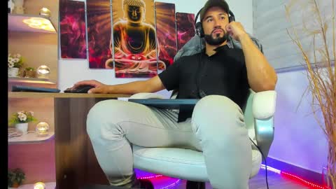 Snapshot of alessandro__wye chatting on 31, 1, 2025 ALESSANDRO WYE online show from 31, 1, 2025