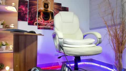 Snapshot of alessandro__wye chatting on 8, 2, 2025 ALESSANDRO WYE online show from 8, 2, 2025