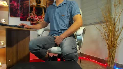 Snapshot of alessandro__wye chatting on 18, 2, 2025 ALESSANDRO WYE online show from 18, 2, 2025