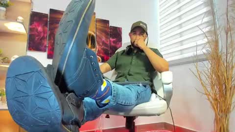 Snapshot of alessandro__wye chatting on 19, 2, 2025 ALESSANDRO WYE online show from 19, 2, 2025