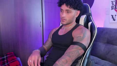 Snapshot of alessandro_vanni chatting on 27, 4, 2026 Alessandro Vanni online show from 27, 4, 2026