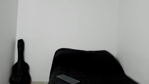 Snapshot of alessandro_wolf chatting on 10, 6, 2026 Alessandro online show from 10, 6, 2026