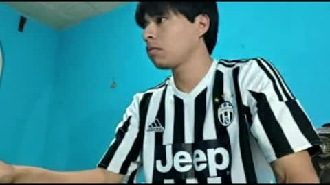 Snapshot of alessandrodmv chatting on 5, 4, 2026 alessandrodmv online show from 5, 4, 2026