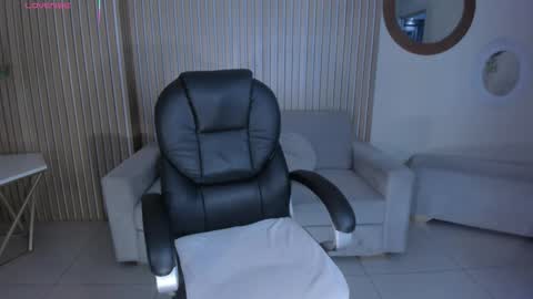 ALESSA ROMERO  online show from 29, 11, 2025