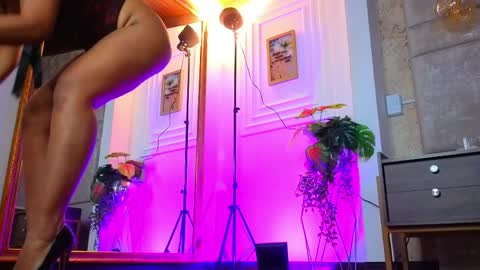 Alessia online show from 1, 4, 2026