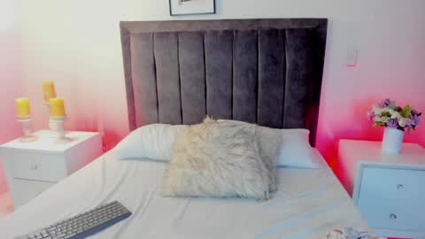 alessiaowen_ online show from 12, 4, 2026
