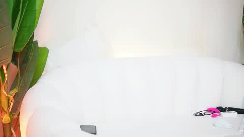 Snapshot of alessiaplays chatting on 2, 3, 2026 Alessia online show from 2, 3, 2026