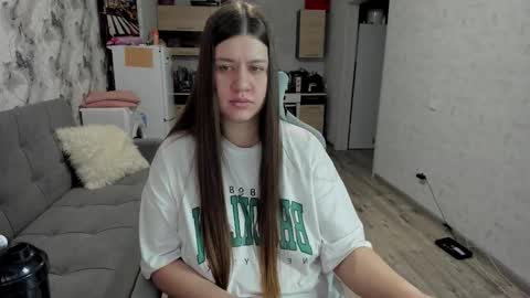 Aletta Oushen online show from 1, 12, 2025