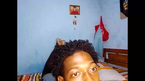 Snapshot of alex18651688 chatting on 28, 11, 2025 Alex online show from 28, 11, 2025