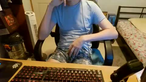 Snapshot of alex97420 chatting on 13, 11, 2025 Alex online show from 13, 11, 2025