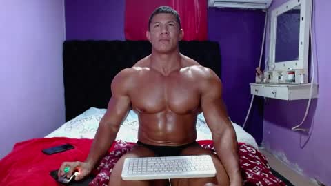 Snapshot of alex_bigcumvez chatting on 30, 5, 2026 perseuz online show from 30, 5, 2026