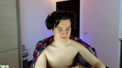 Snapshot of alex_candy_pump chatting on 22, 1, 2025 FAVORITE online show from 22, 1, 2025