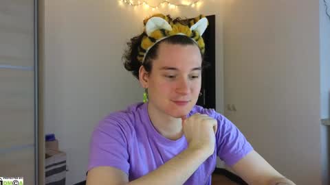 Snapshot of alex_candy_pump chatting on 6, 2, 2025 FAVORITE online show from 6, 2, 2025