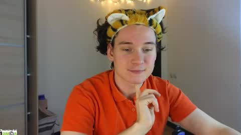 Snapshot of alex_candy_pump chatting on 10, 2, 2025 FAVORITE online show from 10, 2, 2025