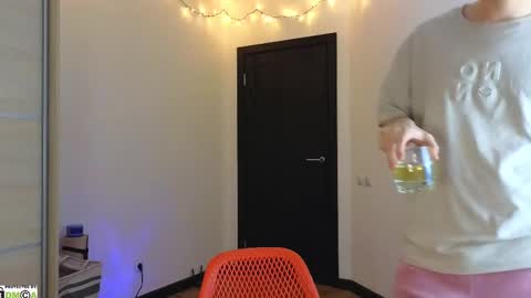 Snapshot of alex_candy_pump chatting on 25, 2, 2025 FAVORITE online show from 25, 2, 2025