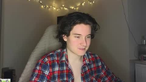 Snapshot of alex_candy_pump chatting on 22, 10, 2025 FAVORITE online show from 22, 10, 2025