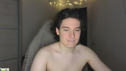 Snapshot of alex_candy_pump chatting on 27, 10, 2025 FAVORITE online show from 27, 10, 2025