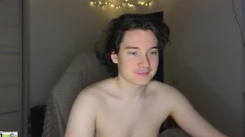 Snapshot of alex_candy_pump chatting on 28, 10, 2025 FAVORITE online show from 28, 10, 2025