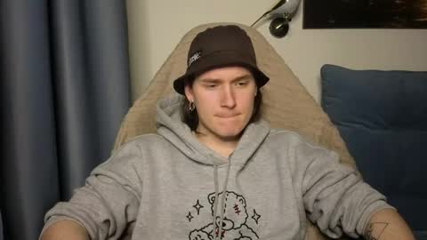 Snapshot of alex_candy_pump chatting on 29, 5, 2026 FAVORITE online show from 29, 5, 2026