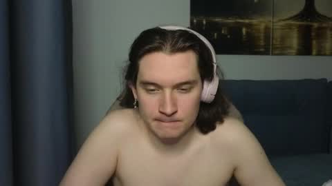 Snapshot of alex_candy_pump chatting on 1, 6, 2026 FAVORITE online show from 1, 6, 2026