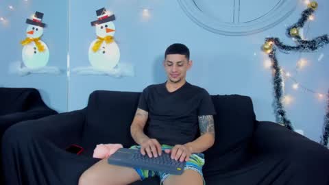 Snapshot of alex_cute77 chatting on 3, 12, 2024 alex online show from 3, 12, 2024