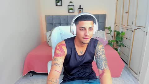 Snapshot of alex_cute77 chatting on 10, 1, 2025 alex online show from 10, 1, 2025
