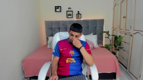 Snapshot of alex_cute77 chatting on 13, 1, 2025 alex online show from 13, 1, 2025