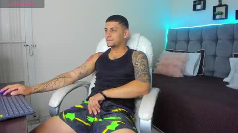 Snapshot of alex_cute77 chatting on 3, 2, 2025 alex online show from 3, 2, 2025