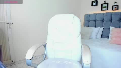 Snapshot of alex_cute77 chatting on 28, 2, 2025 alex online show from 28, 2, 2025