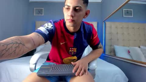 Snapshot of alex_cute77 chatting on 16, 9, 2025 alex online show from 16, 9, 2025