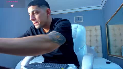 Snapshot of alex_cute77 chatting on 19, 9, 2025 alex online show from 19, 9, 2025