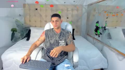 Snapshot of alex_cute77 chatting on 7, 10, 2025 alex online show from 7, 10, 2025