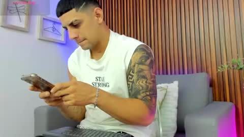Snapshot of alex_cute77 chatting on 11, 5, 2026 alex online show from 11, 5, 2026
