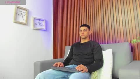 Snapshot of alex_cute77 chatting on 17, 5, 2026 alex online show from 17, 5, 2026
