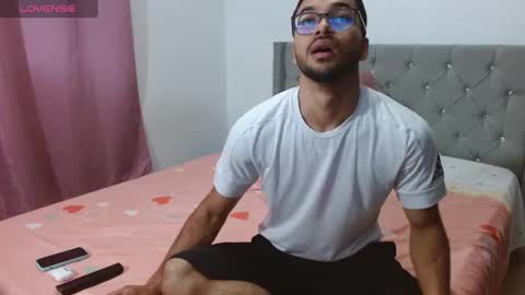 Snapshot of alex_jus1 chatting on 4, 1, 2025 alex_jus1 online show from 4, 1, 2025